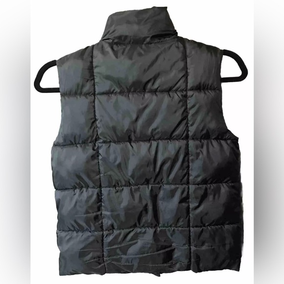 Levi's Box Quilted Puffer Vest Women's Size Small Black Recycled - Picture 3 of 11